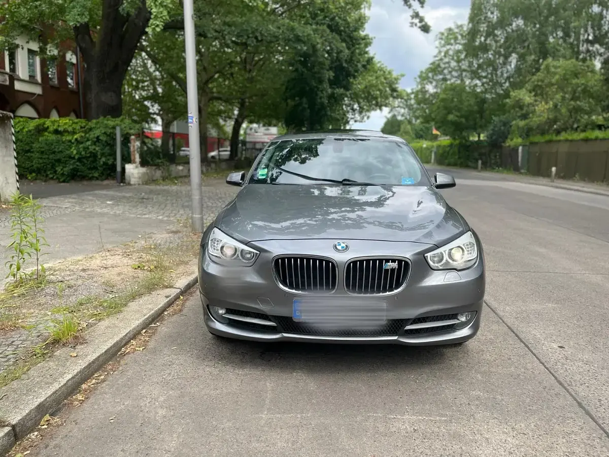 Gebraucht BMW 530 256 PS (188 kW) 2012 Silber Limousine