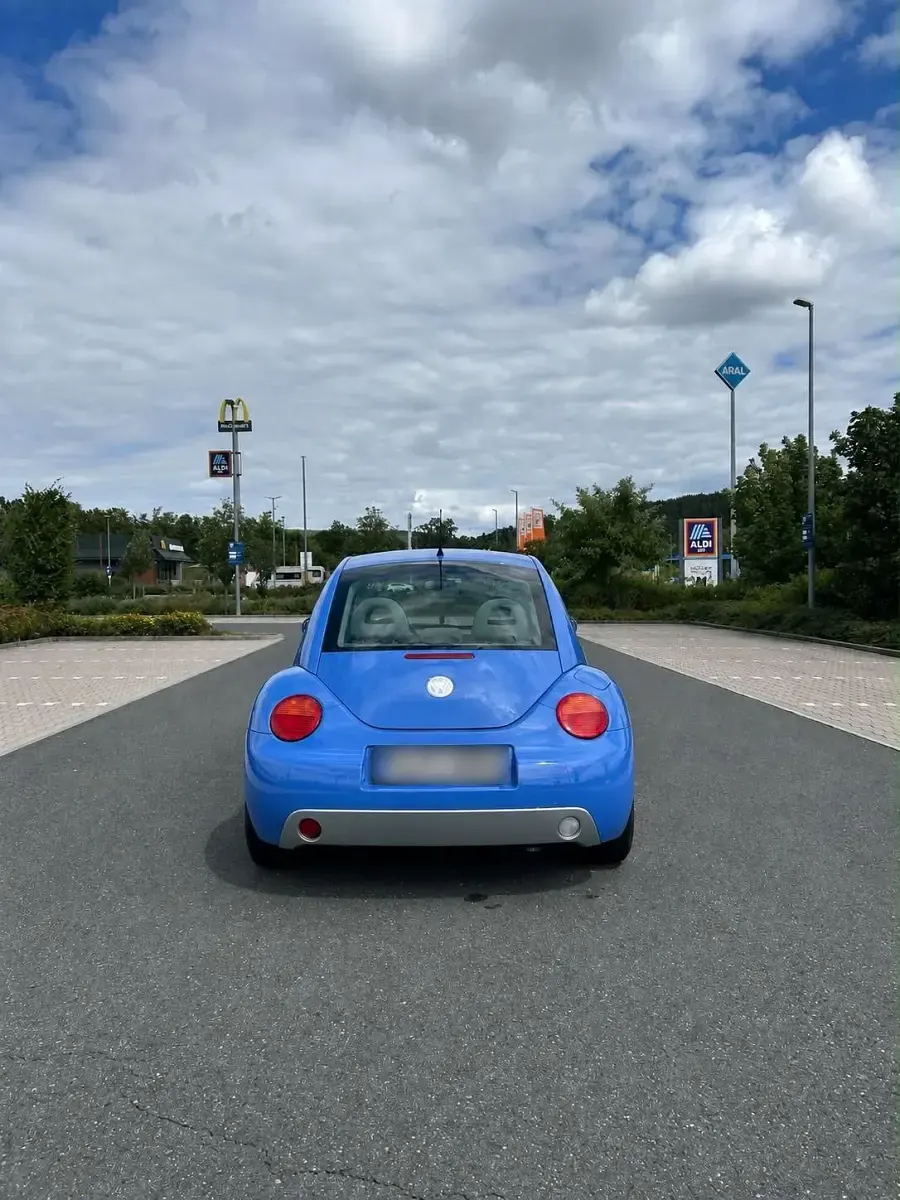 Gebraucht VW New Beetle 75 PS (55 kW) 2002 Blau Kleinwagen