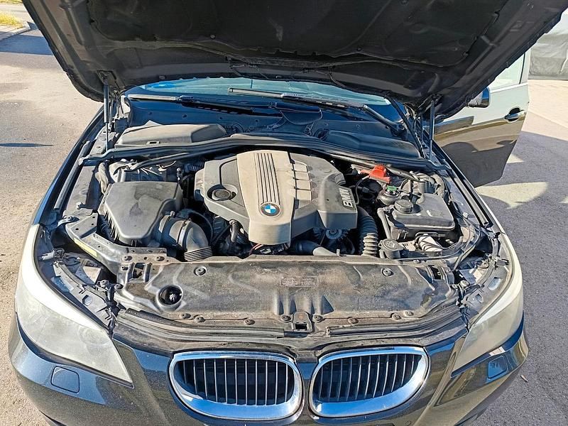 Gebraucht BMW 520 177 PS (130 kW) 2007 Schwarz Limousine