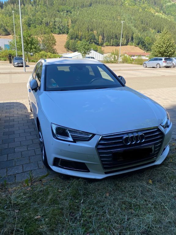 Weiß Gebraucht 2016 Audi A4 Design Kombi | 22.000 € (Teuer) - Bild 1/4