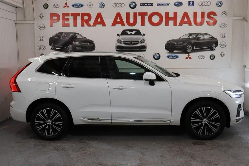 Weiß Gebraucht 2021 Volvo XC60 Inscription SUV | 28.497 € (Etwas zu teuer) - Bild 1/4