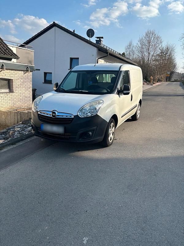 Gebraucht Opel Combo 90 PS (66 kW) 2015 Weiß Van / Kleinbus