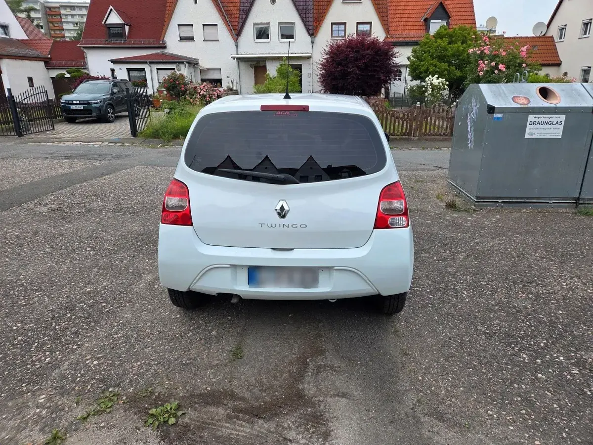 Gebraucht Renault Twingo Authentique 75 PS (55 kW) 2011 Weiß Kleinwagen