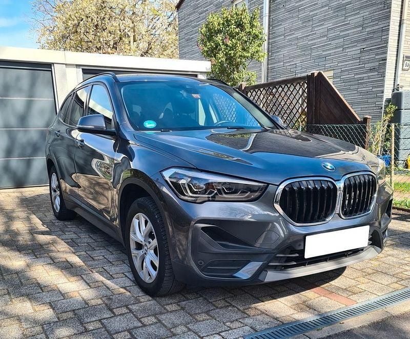 Gebraucht 2020 BMW X1 SUV | 20.900 € (Guter Preis) - Bild 1/4