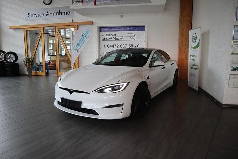 Weiß Gebraucht 2023 Tesla Model S Long Range RWD Limousine | 59.990 € (Guter Preis) - Bild 1/3