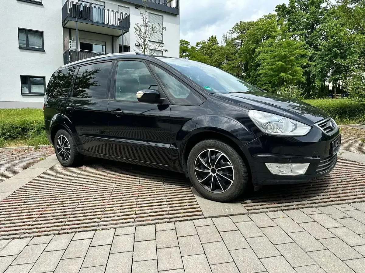 Gebraucht Ford Galaxy 150 PS (110 kW) 2010 Schwarz Van / Kleinbus