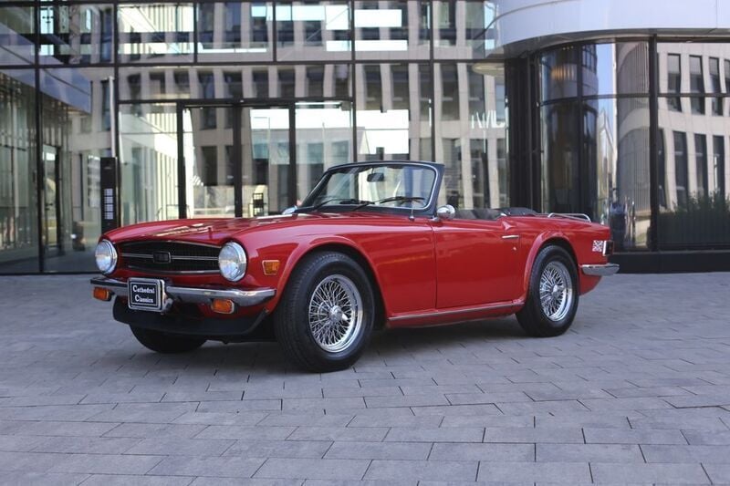Rot Gebraucht 1976 Triumph TR6 Cabrio | 23.995 € - Bild 1/4
