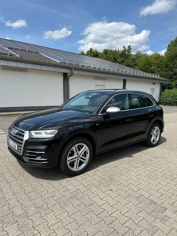 Schwarz Gebraucht 2018 Audi Q5 S-Line SUV | 32.900 € (Fairer Preis) - Bild 1/4