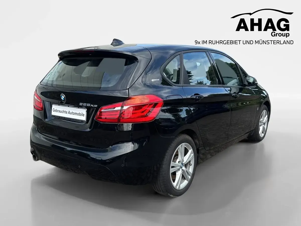 Gebraucht BMW 225 Active Tourer Advantage 224 PS (164 kW) 2019 Schwarz Van / Kleinbus