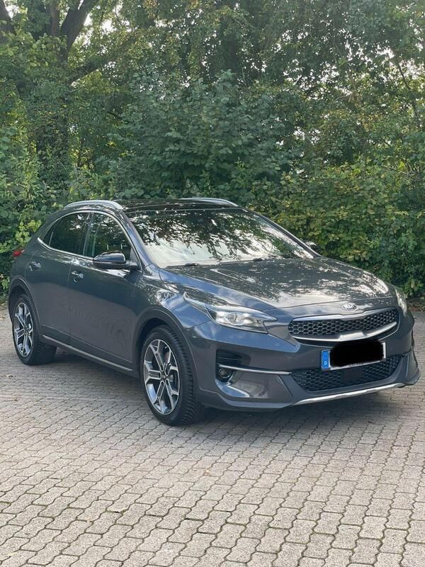Grau Gebraucht 2019 Kia XCeed Platinum Edition SUV | 17.800 € (Guter Preis) - Bild 1/4