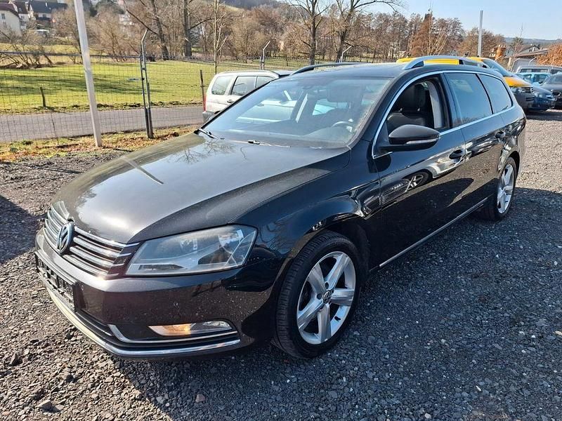 Gebraucht VW Passat Highline 170 PS (125 kW) 2012 Schwarz Kombi