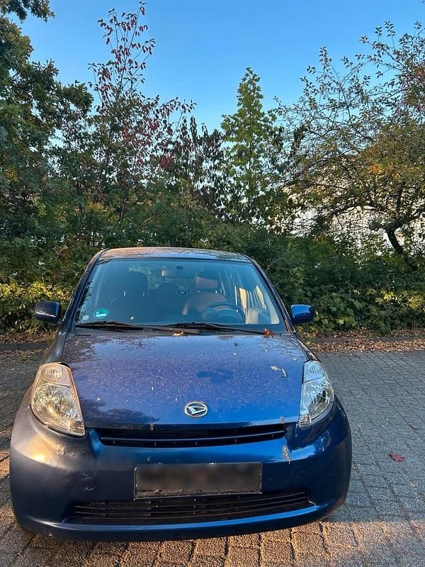 Blau Gebraucht 2006 Daihatsu Sirion Kleinwagen | 2.650 € (Guter Preis) - Bild 1/4