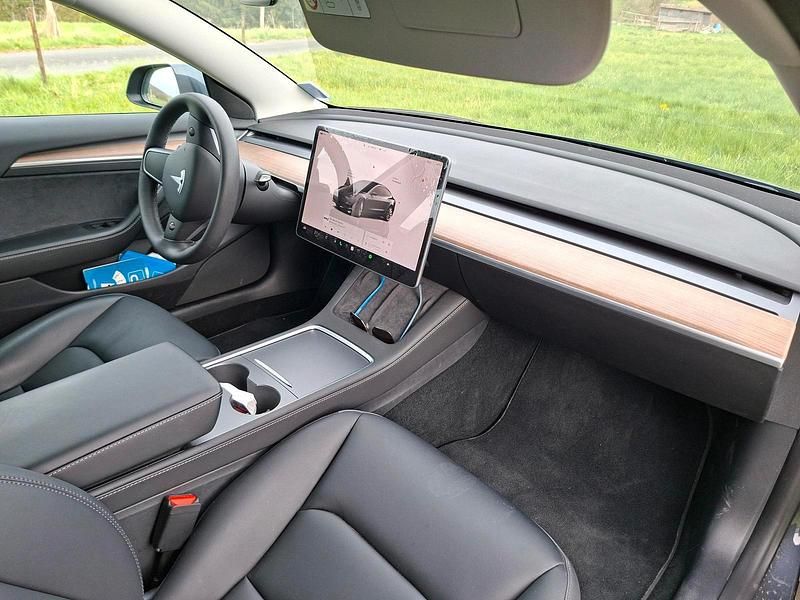 Gebraucht Tesla Model 3 Standard Range 239 kW (325 PS) 2022 Grau Limousine