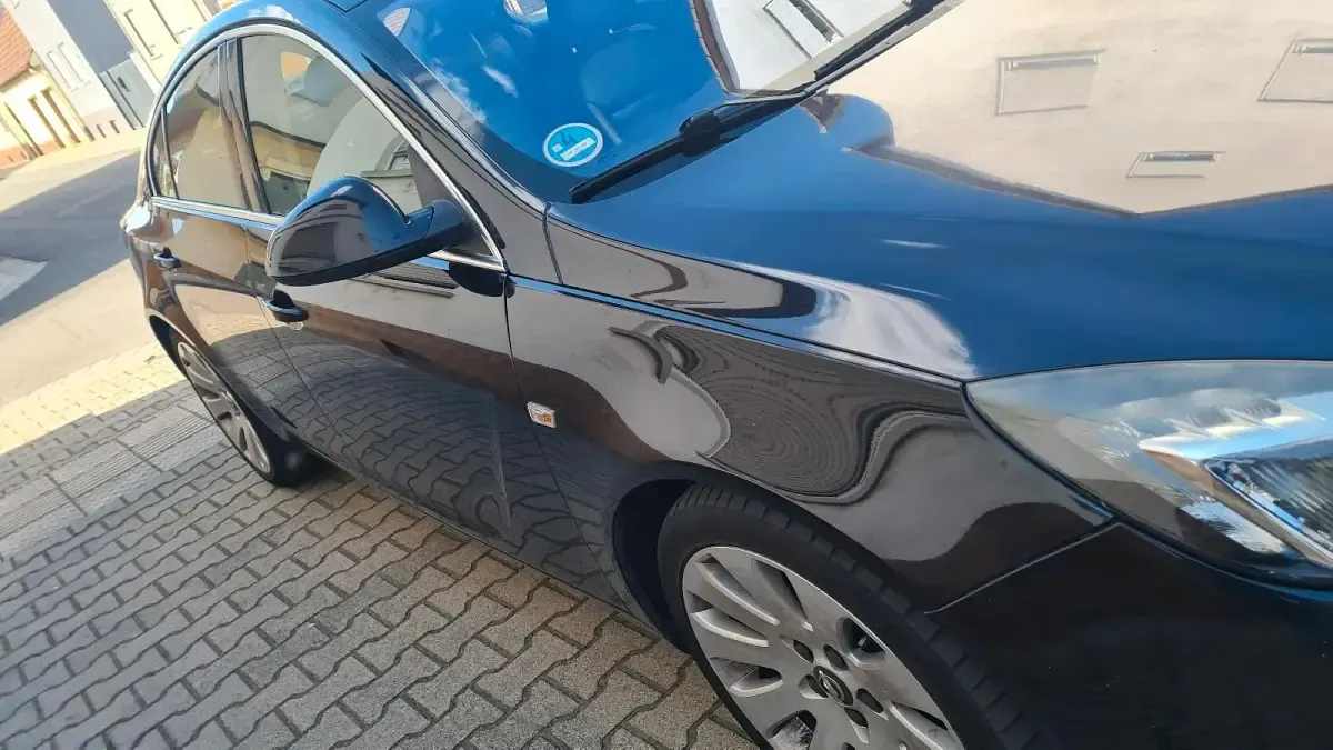 Gebraucht Opel Insignia 163 PS (119 kW) 2009 Schwarz Limousine