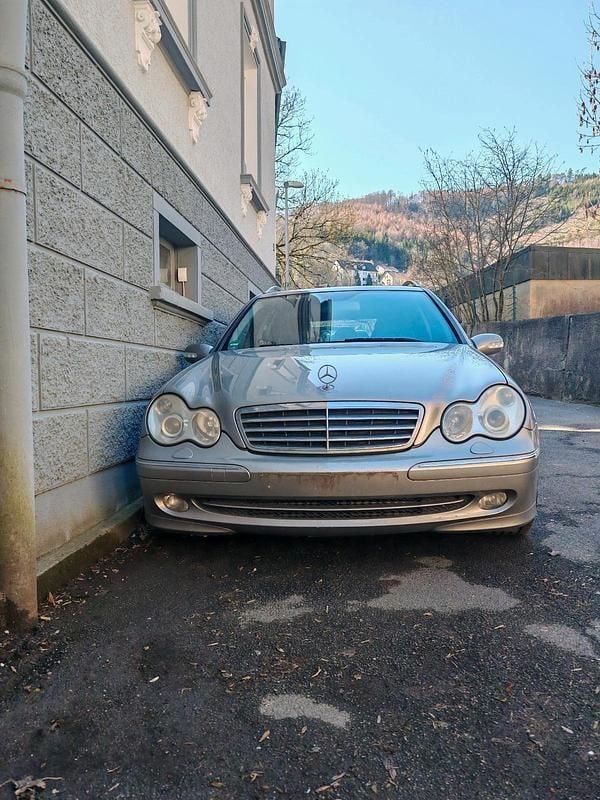 Gebraucht Mercedes C220 Avantgarde 115 PS (84 kW) 2003 Grau Kombi