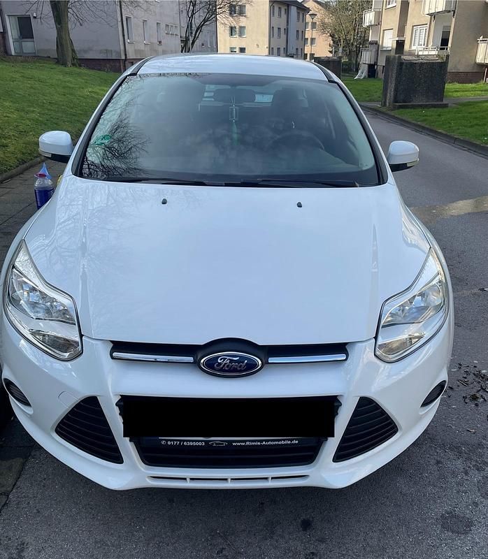 Usata Ford Focus 101 CV (74 kW) 2014 Bianco Station wagon