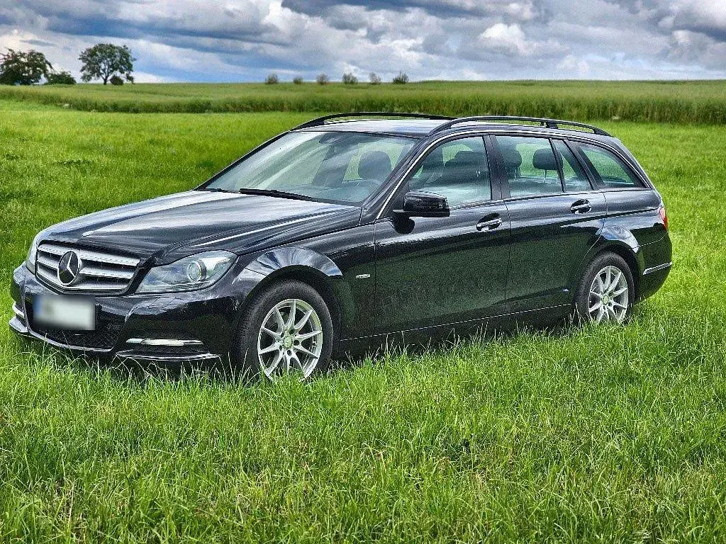 Gebraucht Mercedes C250 Avantgarde 204 PS (150 kW) 2012 Schwarz Kombi