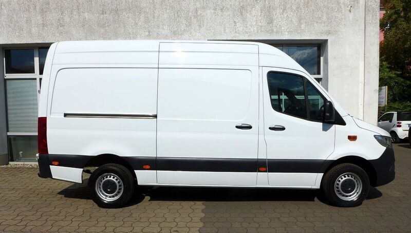 Arktikweiss Gebraucht 2022 Mercedes Sprinter Van | 25.890 € (Superpreis) - Bild 1/4
