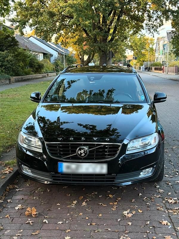 Schwarz Gebraucht 2016 Volvo V70 Linje Svart Kombi | 12.499 € (Fairer Preis) - Bild 1/4