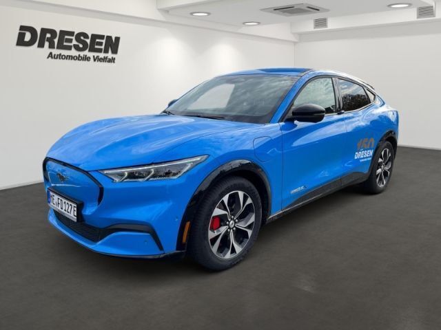 Blau Gebraucht 2023 Ford Mustang Mach-E Extended Range SUV | 41.990 € (Etwas zu teuer) - Bild 1/4