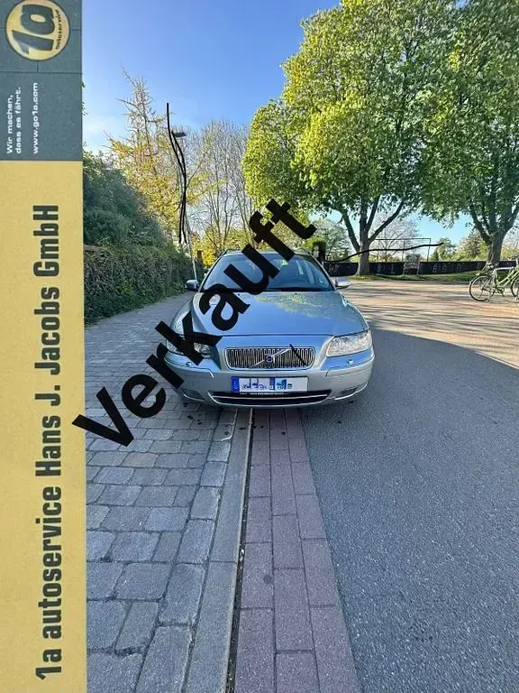 Second-hand Volvo V70 163 CP (119 kW) 2007 Argintiu Break