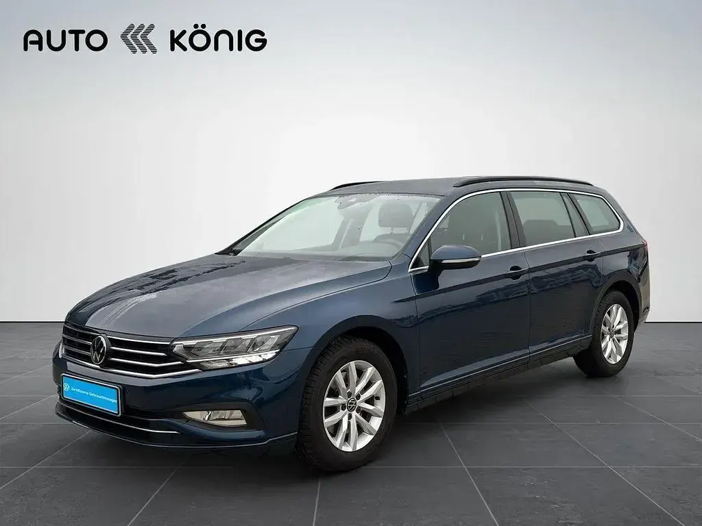 Gebraucht VW Passat Business 150 PS (110 kW) 2022 Blau Kombi