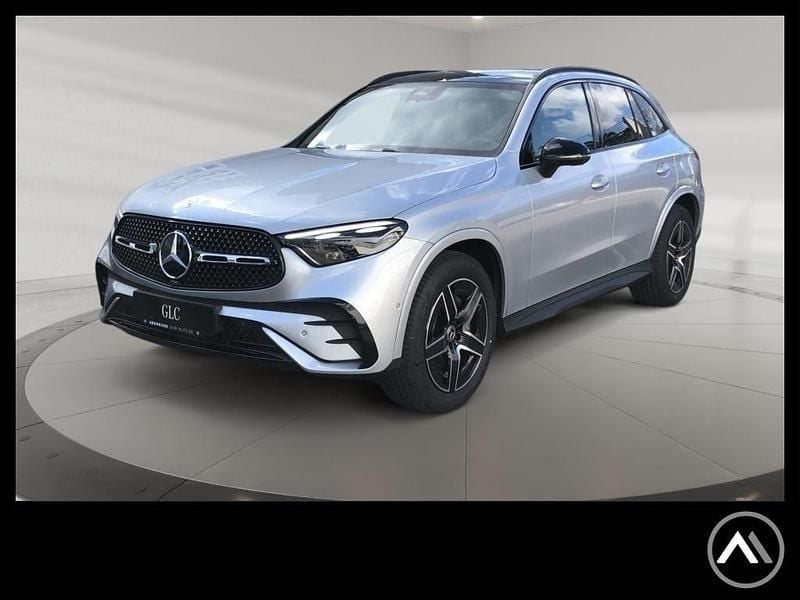Silber metalliclack hightechsi Gebraucht 2025 Mercedes GLC220 AMG SUV | 59.679 € (Superpreis) - Bild 1/4
