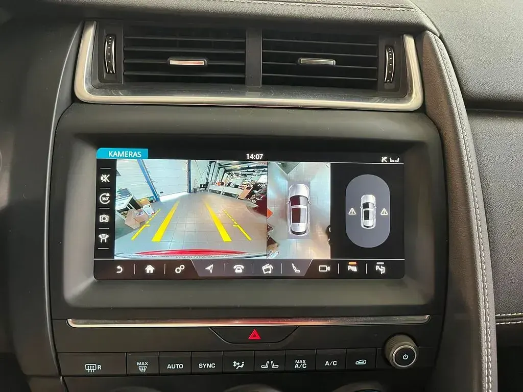 Gebraucht Jaguar E-Pace R-Dynamic 249 PS (183 kW) 2018 Rot SUV