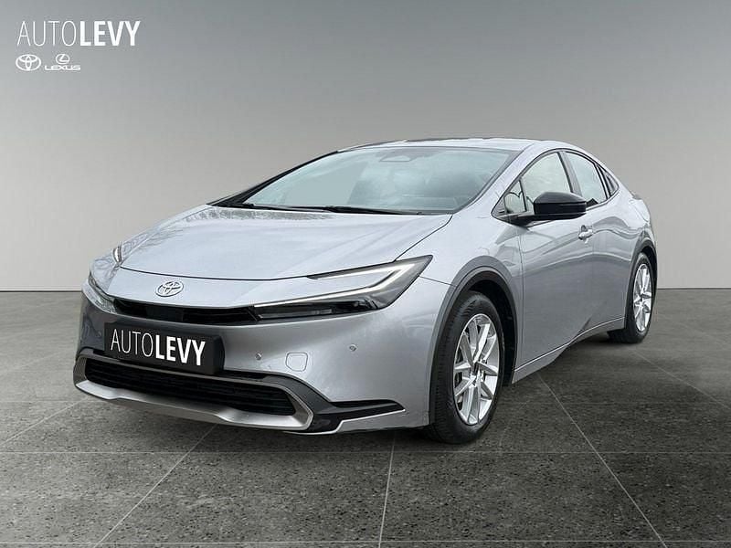 Gebraucht Toyota Prius 223 PS (164 kW) 2023 Silver metallic Kleinwagen