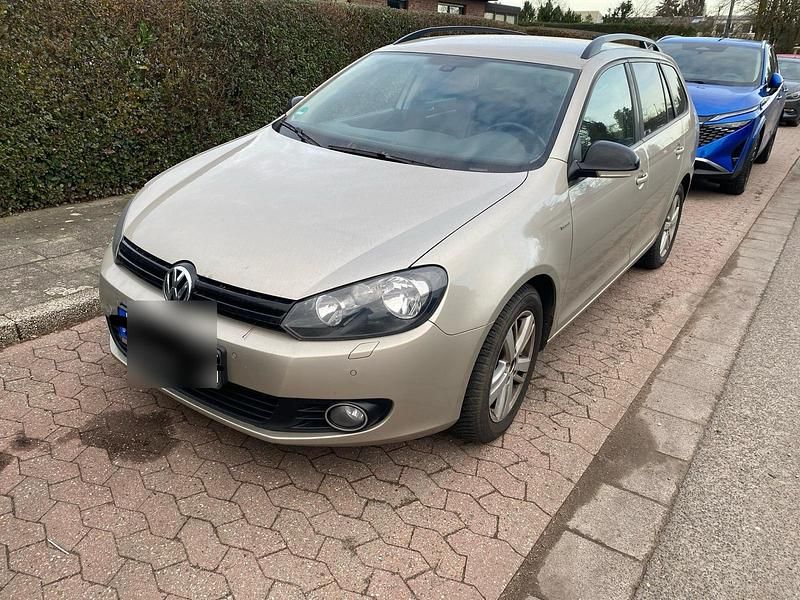 Andere farben Gebraucht 2013 VW Golf VI Match Kleinwagen | 2.500 € (Superpreis) - Bild 1/3