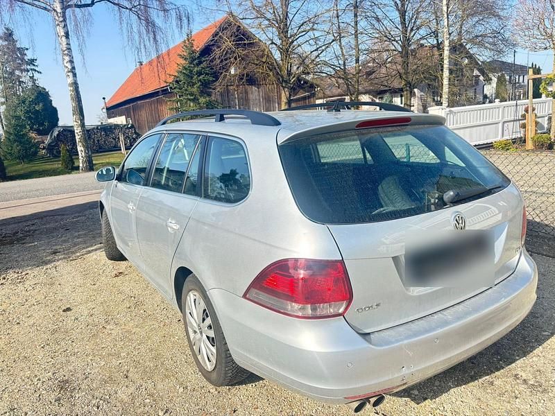 Gebraucht VW Golf VI 122 PS (89 kW) 2010 Silber Kleinwagen