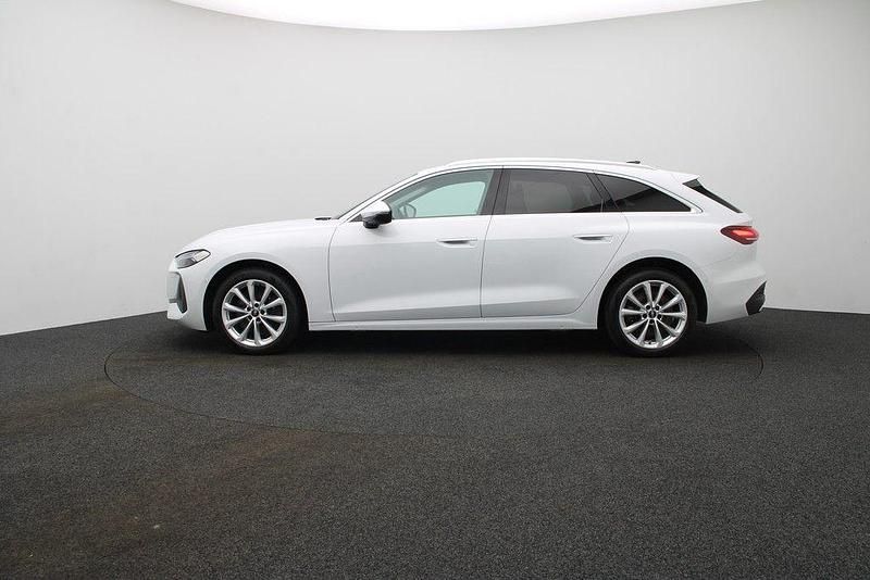 Second-hand Audi A5 Sport 204 CP (150 kW) 2025 Alb Break
