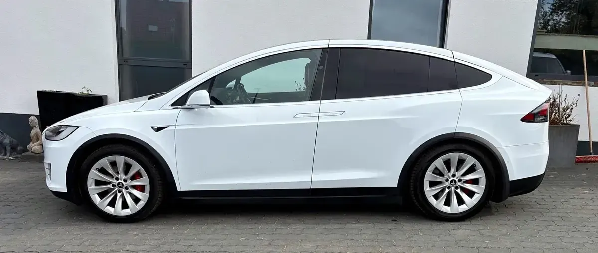 Second-hand Tesla Model X 567 kW (772 CP) 2017 Alb SUV