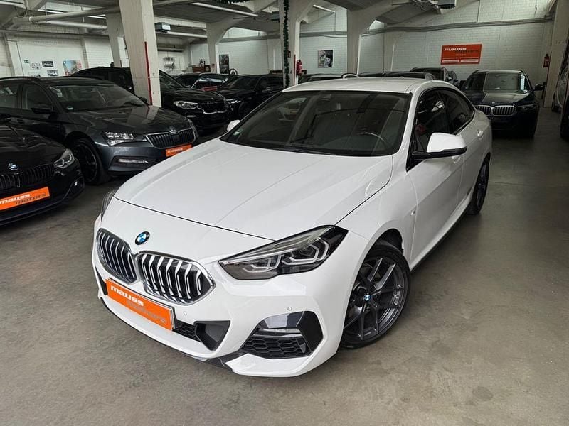 Weiß Gebraucht 2023 BMW 218 M Sport Coupé | 25.880 € (Superpreis) - Bild 1/4