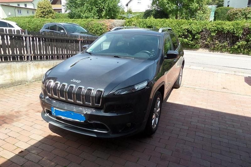 Braun Gebraucht 2015 Jeep Cherokee SUV | 14.500 € (Fairer Preis) - Bild 1/4