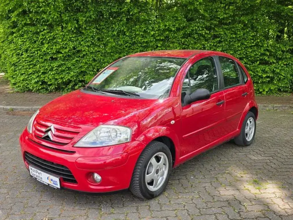 Gebraucht Citroën C3 Comfort 60 PS (44 kW) 2007 Farbe rot ardent/deckende lackie Kleinwagen