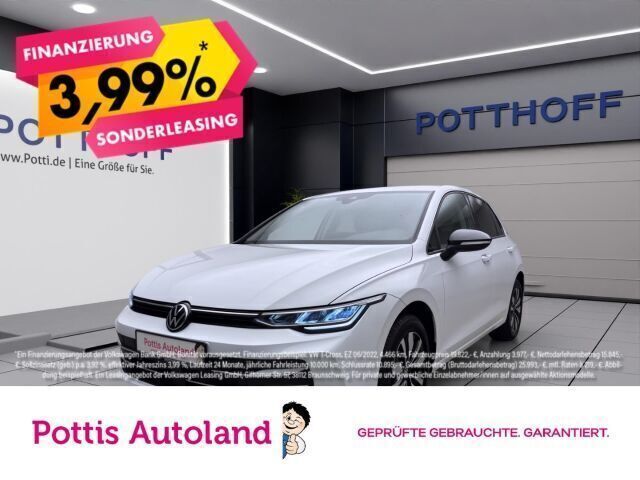 Weiss Gebraucht 2024 VW Golf VIII Goal Limousine | 24.777 € - Bild 1/4