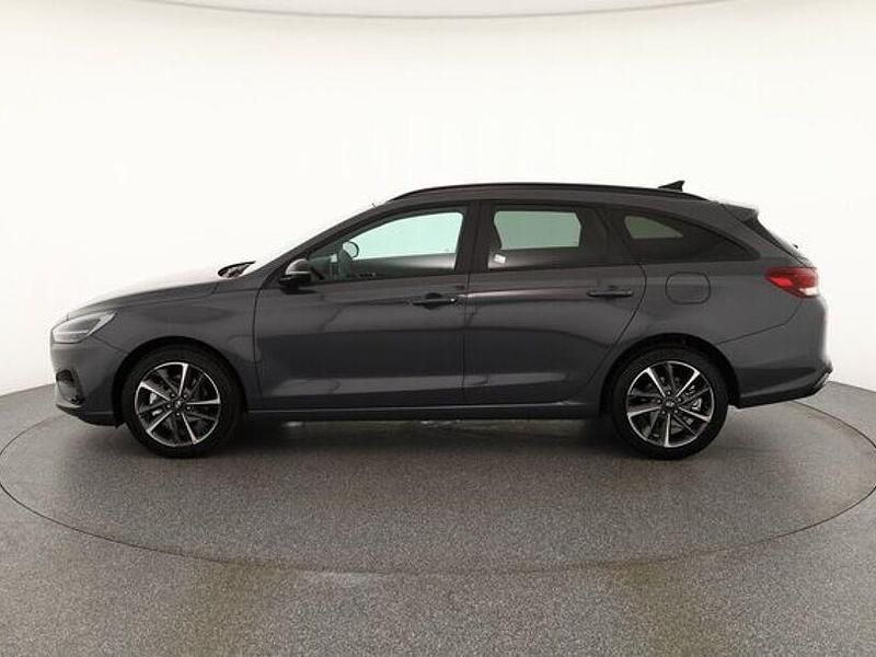 Neu Hyundai i30 140 PS (102 kW) 2025 Schwarz Kombi