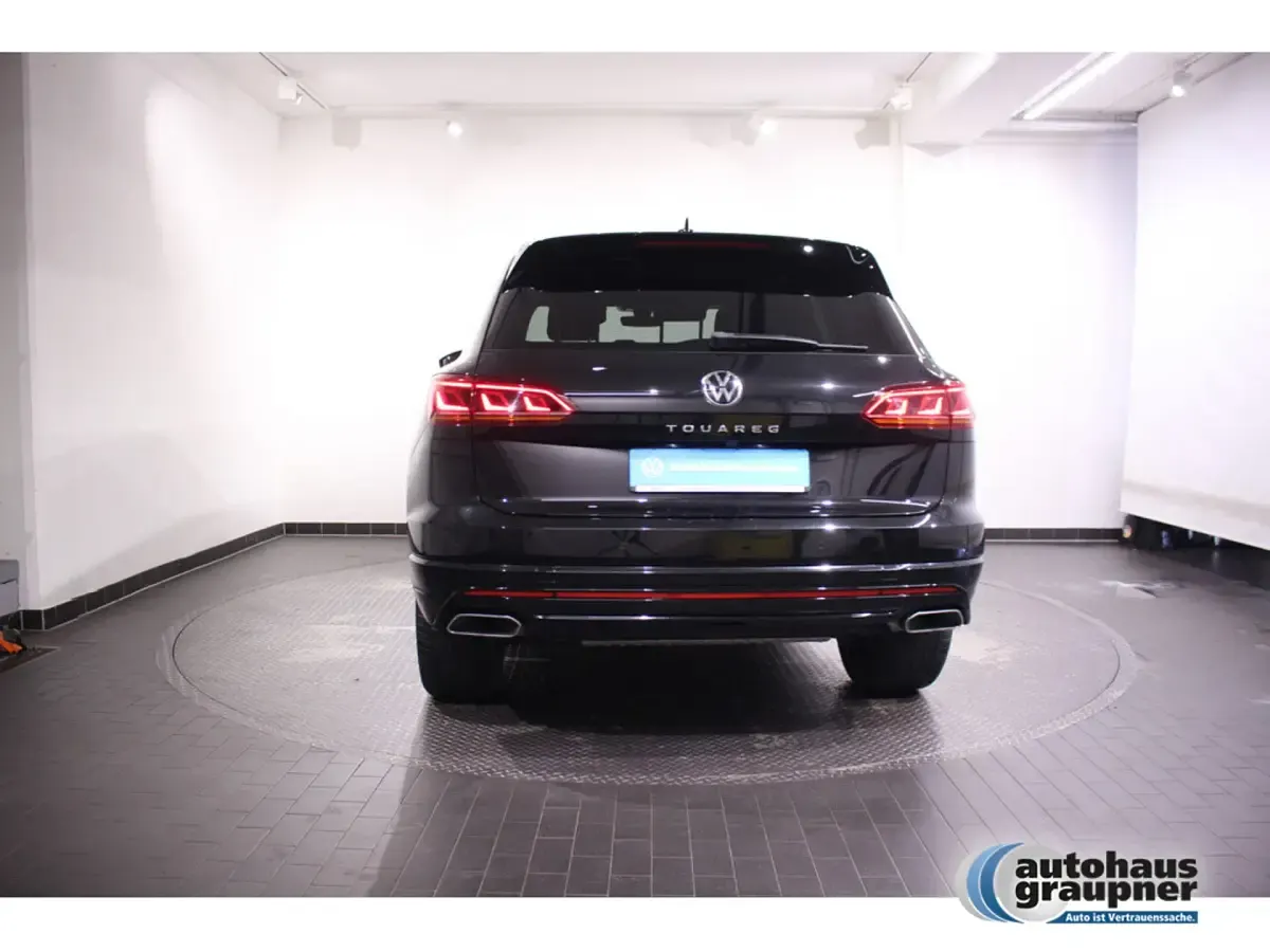 Gebraucht VW Touareg Atmosphere 286 PS (210 kW) 2023 Schwarz SUV