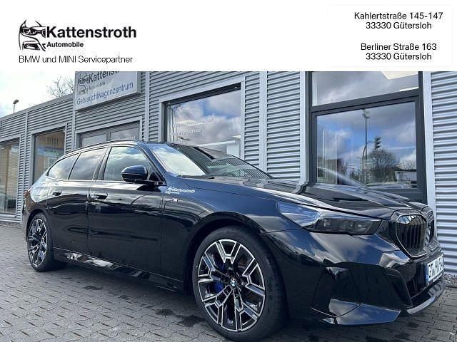 Schwarz Gebraucht 2025 BMW 540 Performance Kombi | 79.900 € - Bild 1/4