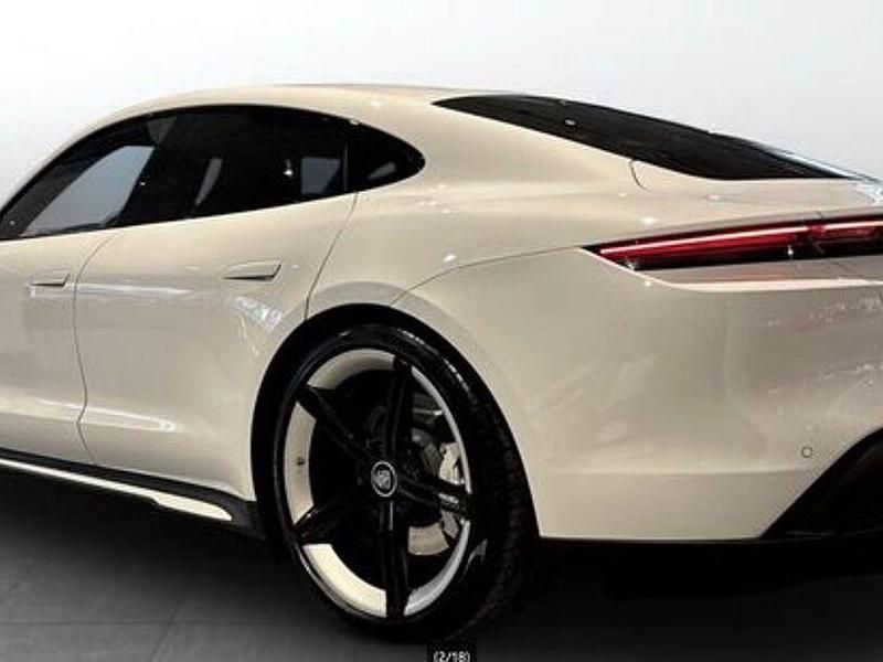 Gebraucht Porsche Taycan Sport 419 kW (571 PS) 2023 Carraraweiß Kombi