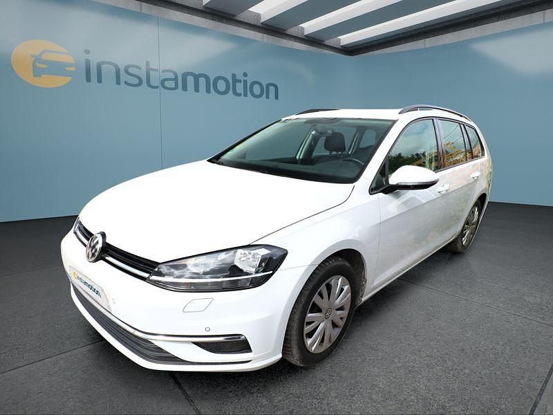 Weiß Gebraucht 2019 VW Golf VII Kombi | 14.399 € (Fairer Preis) - Bild 1/4