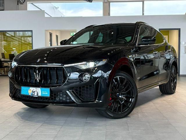 Schwarz Gebraucht 2019 Maserati Levante SUV | 41.995 € (Superpreis) - Bild 1/4