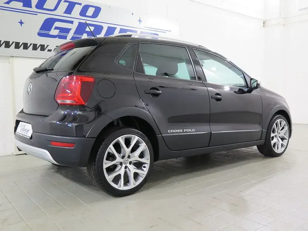 Gebraucht VW Polo Cross 90 PS (66 kW) 2017 Schwarz Kleinwagen