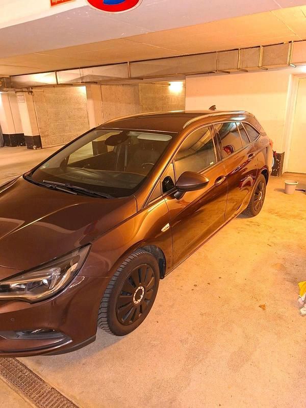 Gebraucht Opel Astra 110 PS (80 kW) 2017 Braun Kombi