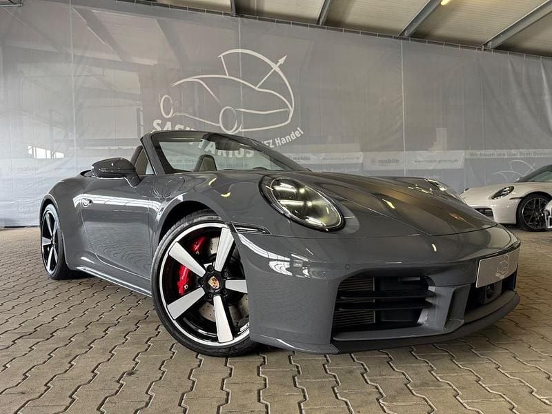 Neu Porsche 911 Carrera S Cabriolet 480 PS (353 kW) 2025 Grau Cabrio