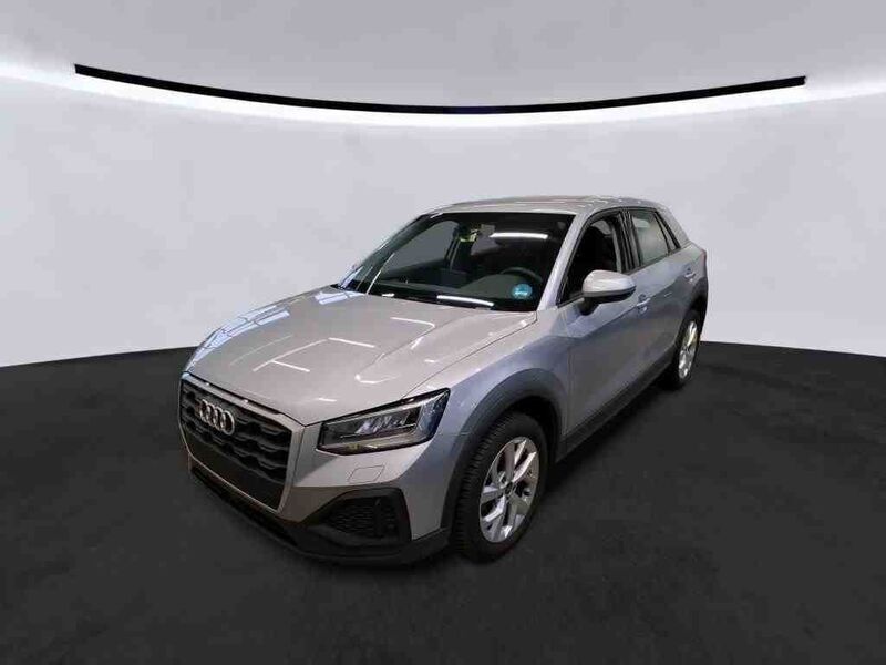 Florettsilber (metallic) Gebraucht 2023 Audi Q2 SUV | 24.750 € (Guter Preis) - Bild 1/4