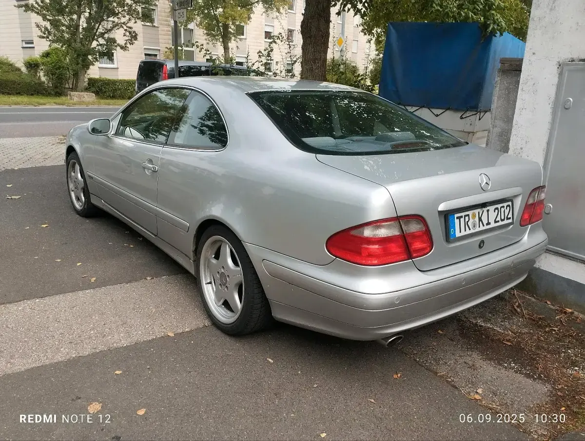 Gebraucht Mercedes CLK200 163 PS (119 kW) 2001 Silber Coupé