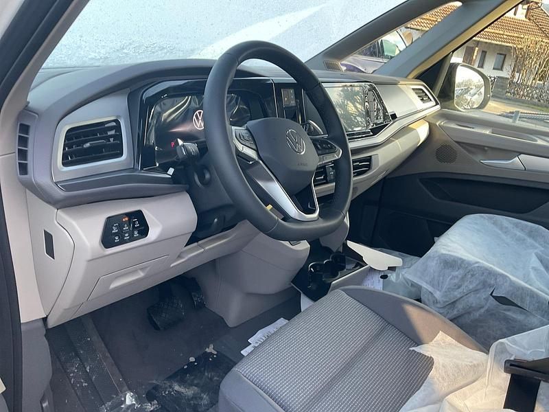 Neu VW Multivan Business 245 PS (180 kW) 2026 Candy weiß Van