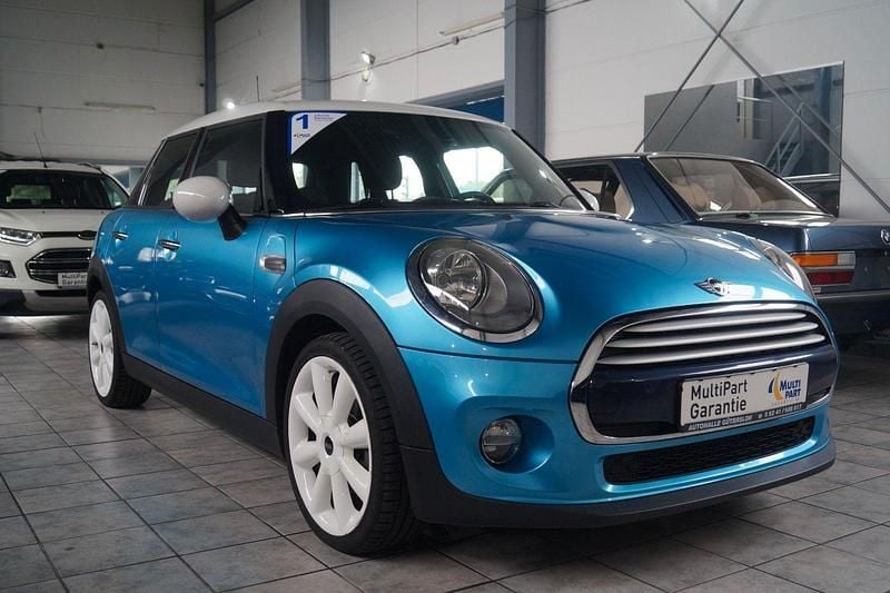 Käytetty Mini Cooper D Pepper 116 HP (85 kW) 2015 Sininen Viistoperä